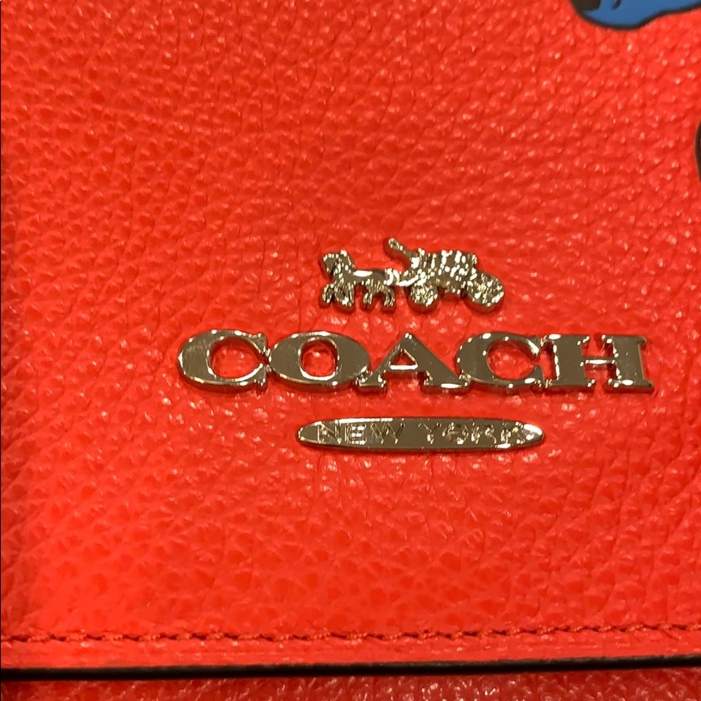 New Coach Marvel Jes Messenger with Spider-Man - Picture 12 of 16